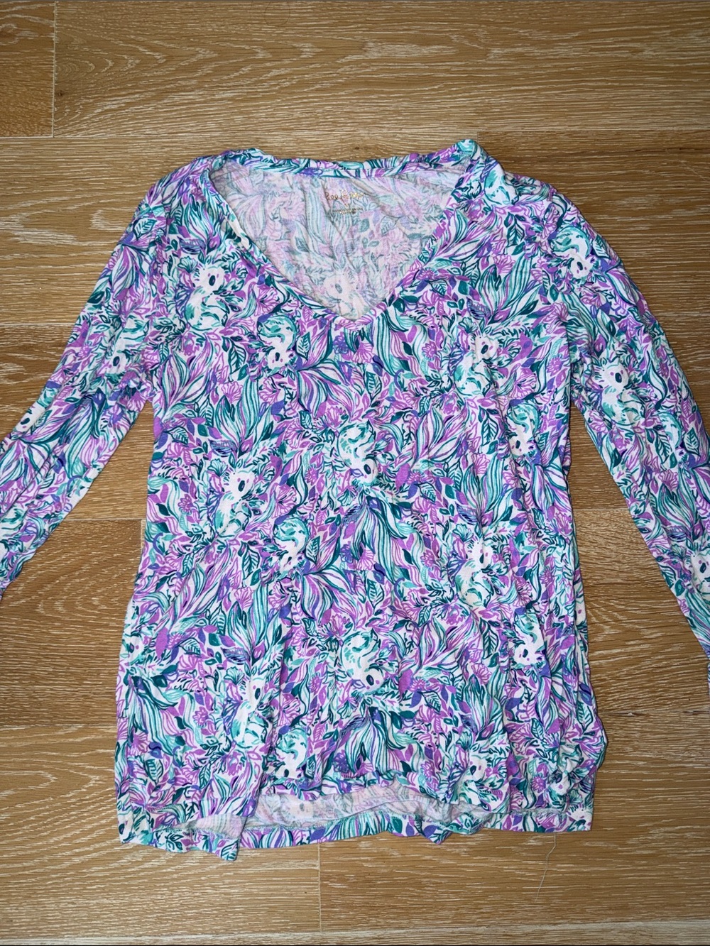 Lilly Pulitzer Floral V-Neck Long Sleeve Top and Bottom Pajamain Purple and Teal